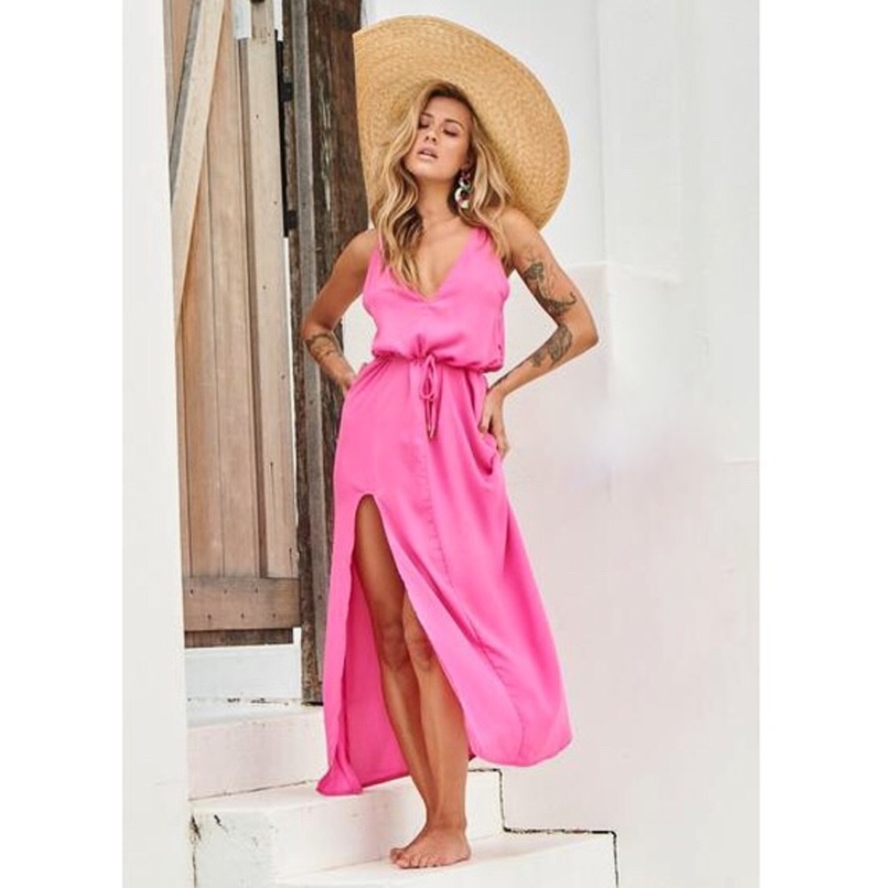 🆕 BRIGHT PINK SLIT MAXI DRESS! - Picture 10 of 13